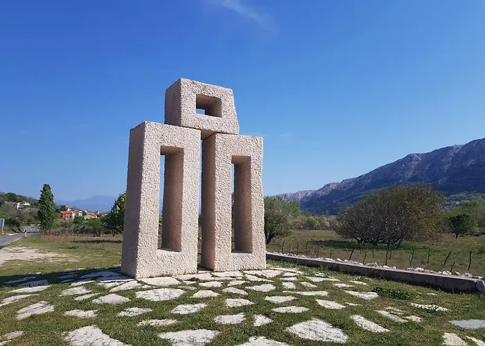 Sersic بيت ضيافة 3*